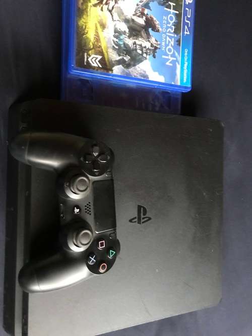 SONY PLAYSTATION 4 SLIM* 1 TB HDD.MODEL  CUH-2016B*WIFI *1 REMOT CONTROL*HDMI*POWER CABLE* 2  GAMES